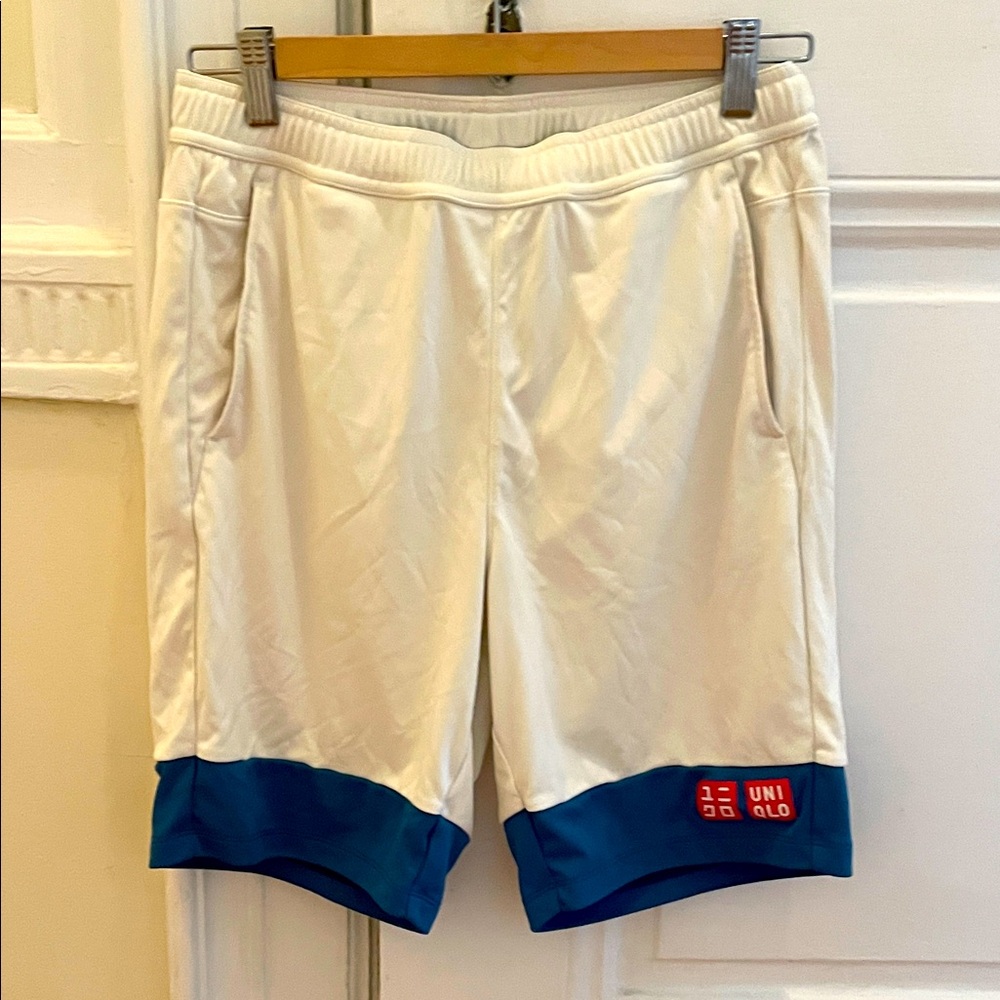 Uniqlo Men's Athletic Shorts in White and Blue